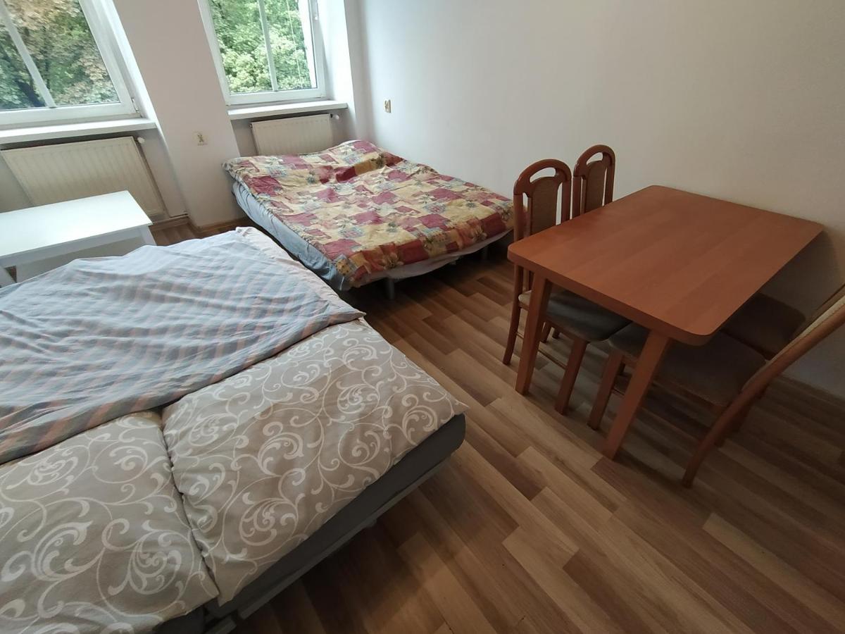 Ferienwohnung Krasinskiego Park 56 Breslau Exterior foto