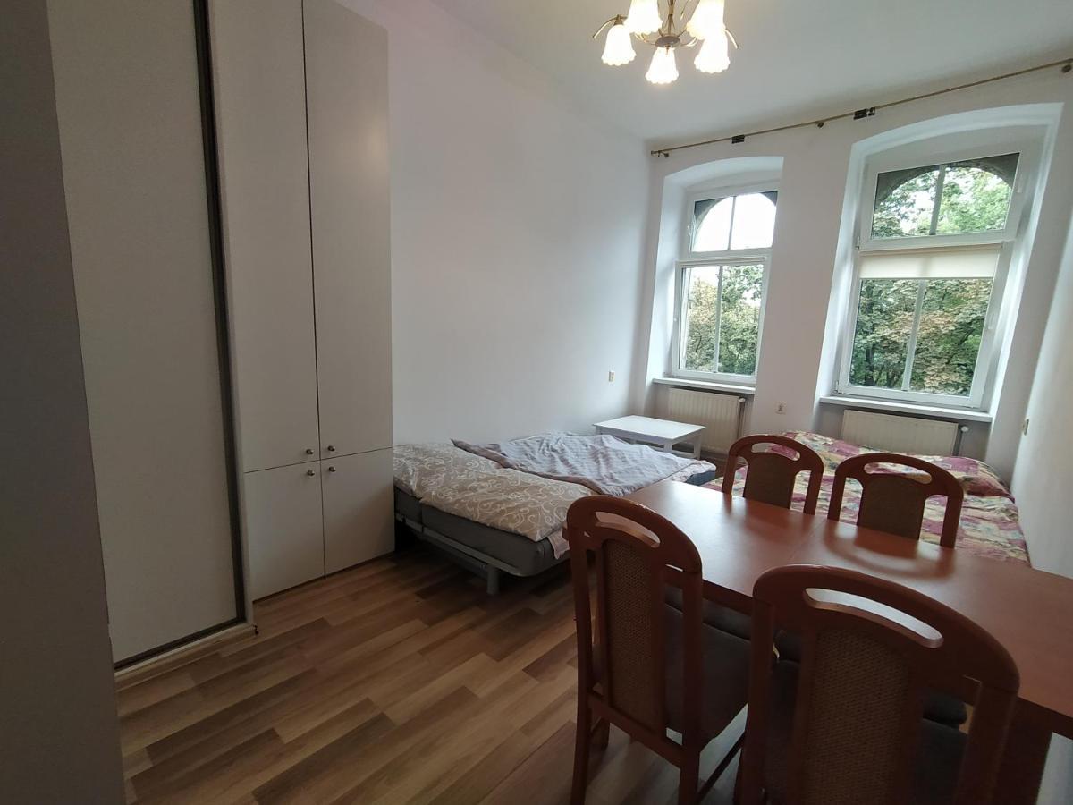 Ferienwohnung Krasinskiego Park 56 Breslau Exterior foto