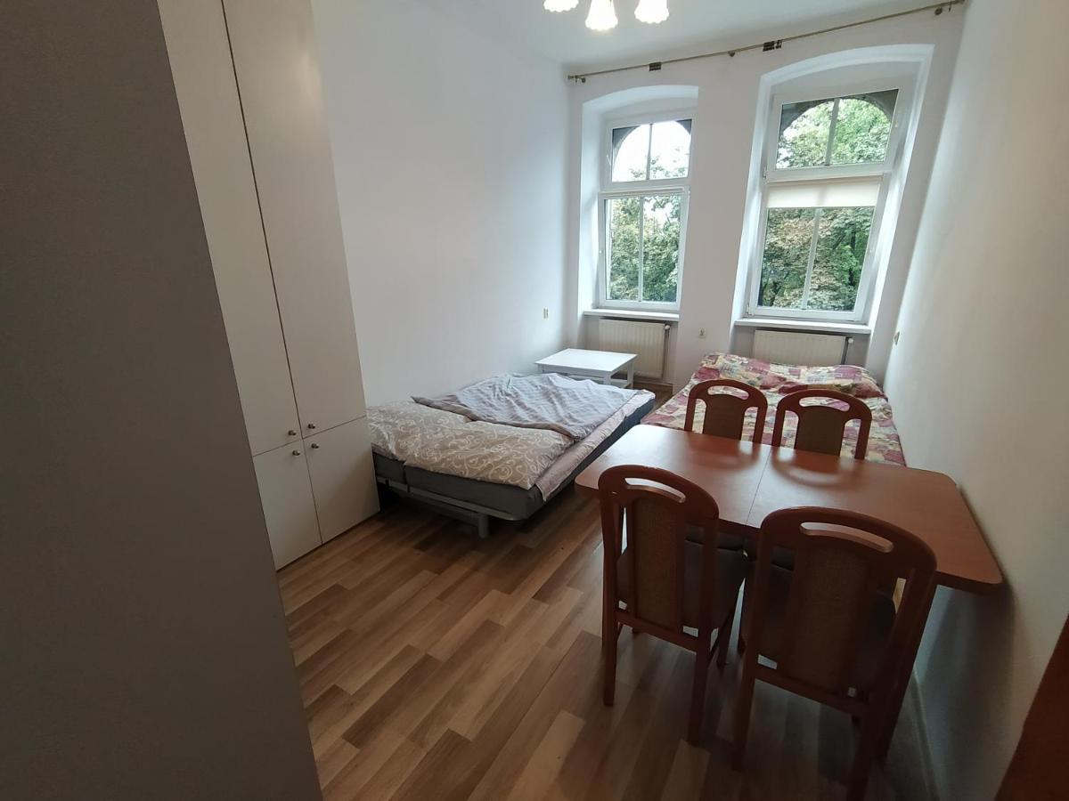 Ferienwohnung Krasinskiego Park 56 Breslau Exterior foto